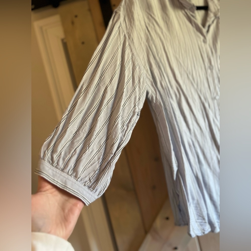Express Striped Button Down - Picture 6 of 7